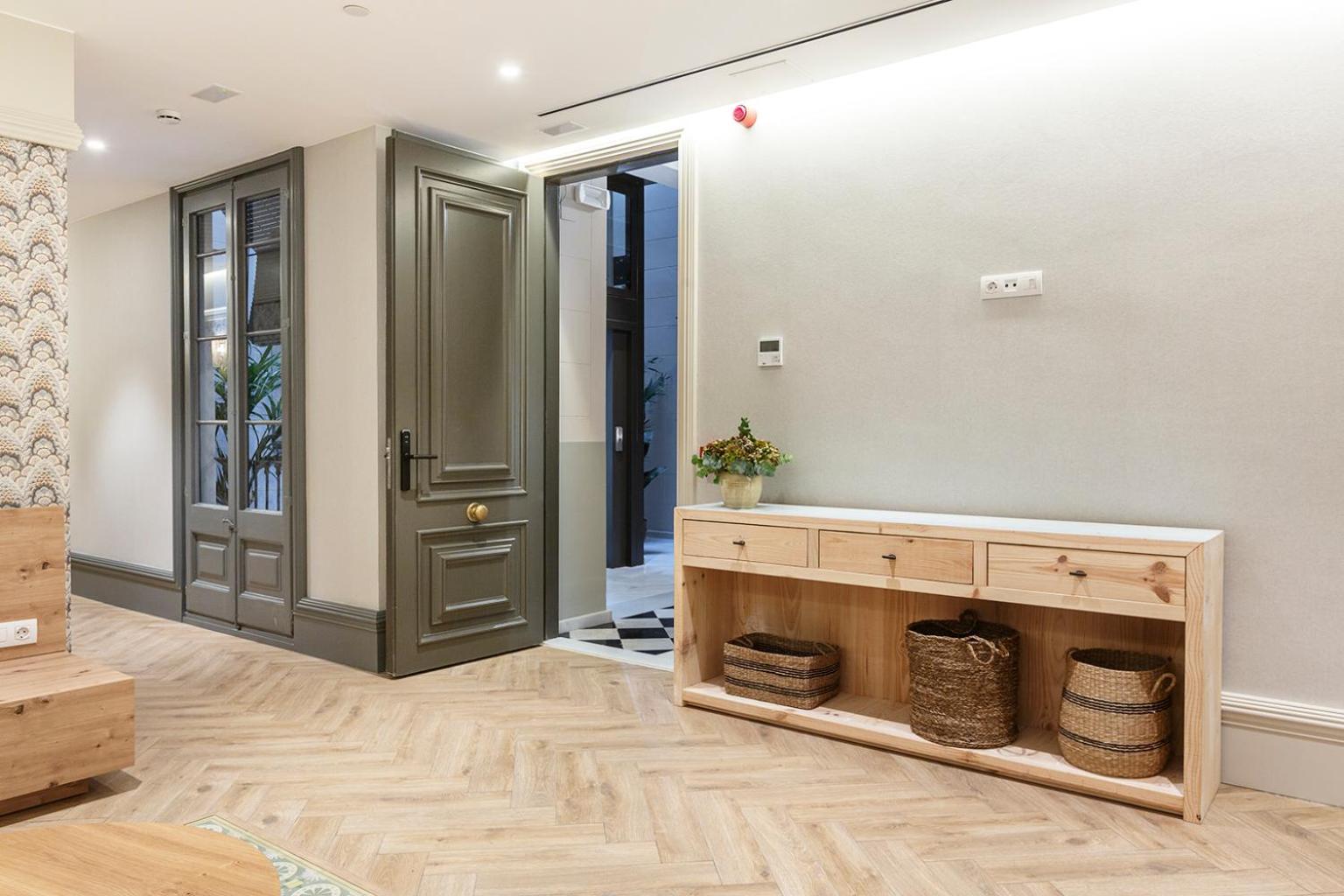 Weflating Boutique Hostel Barcelona Exterior photo