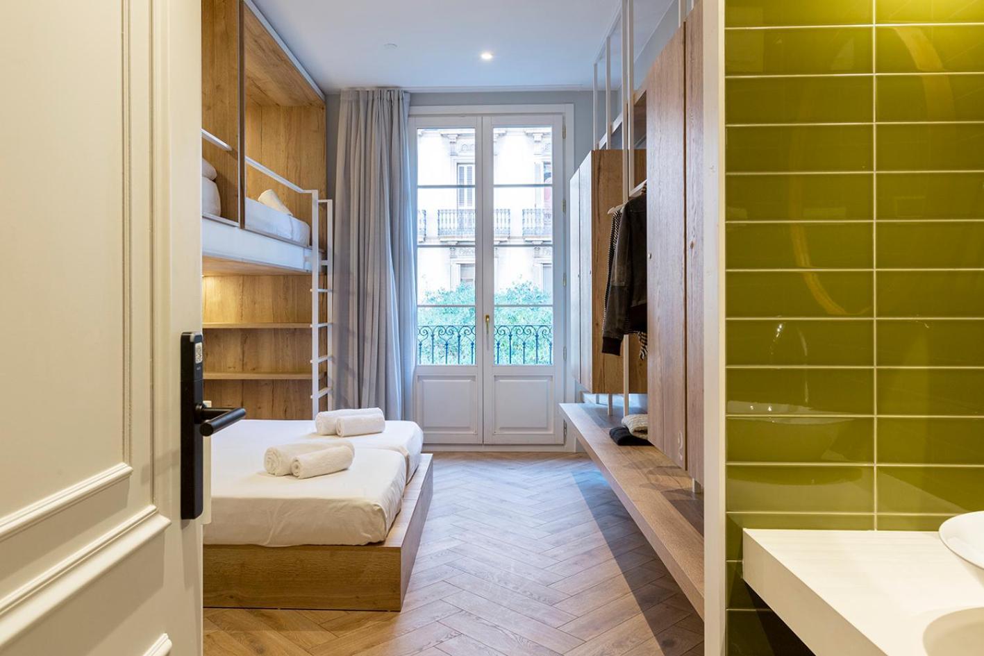 Weflating Boutique Hostel Barcelona Exterior photo
