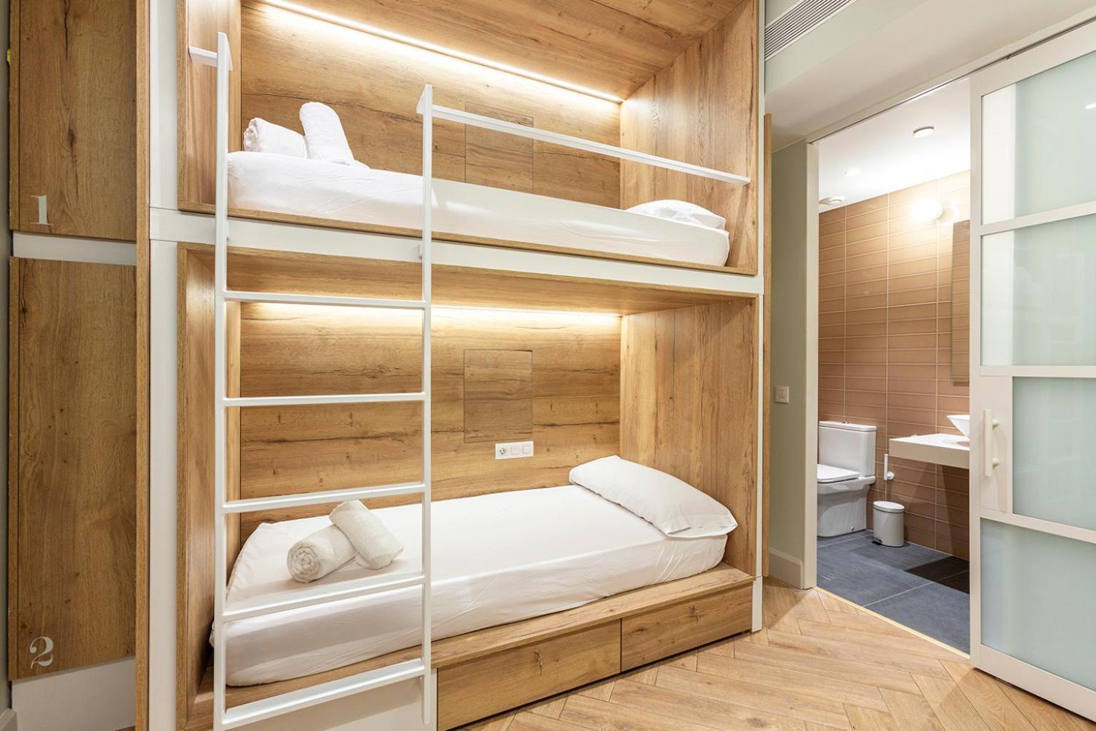Weflating Boutique Hostel Barcelona Exterior photo
